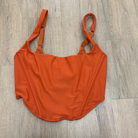 UO BURNT ORANGE CORSET CROP TOP - Picture 6 of 6